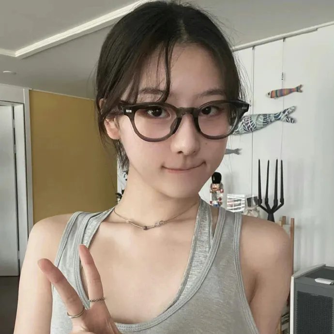最近的侦探真没用海报