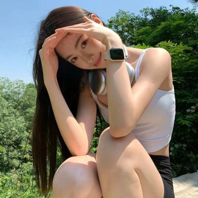 大小姐干杯海报